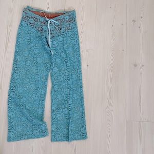 Low rise Crotchet swim cover up - has lined bottoms - 25/25, xs